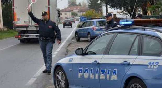 Fermo, rapinata una tabaccheria a Casabianca, caccia ai due banditi - Corriere Adriatico