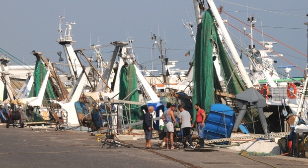 Il vertice si rivela un buco nell acqua: i pescatori ora scioperano a oltranza