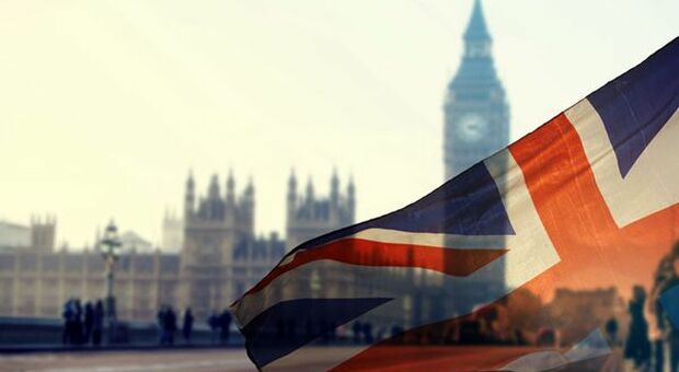 Covid, Regno Unito: a Londra oggi il voto sul divieto di viaggi non essenziali all'estero