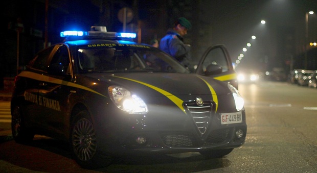 Cattolica, coca e ketamina per sballo del weekend: spacciatori arrestati