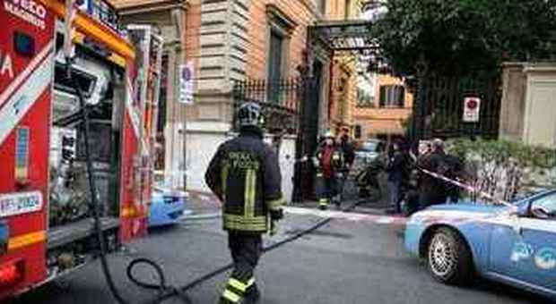 Pacco bomba all'ambasciata del Cile (foto Yara Nardi - Toiati)