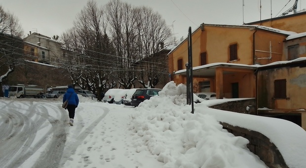 La neve stamattina a Cingoli, nel Maceratese