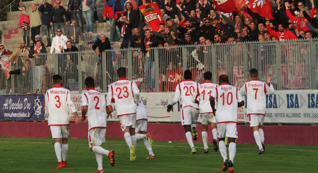 L'Ancona durante un match di campionato