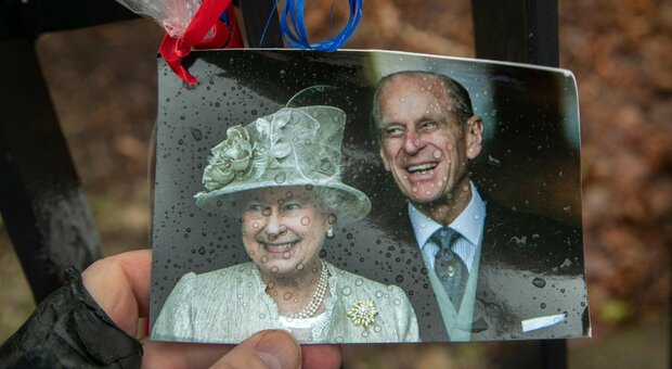 Elisabetta compirà 95 anni (e potrebbe annunciare le dimissioni): ecco chi sarà con lei