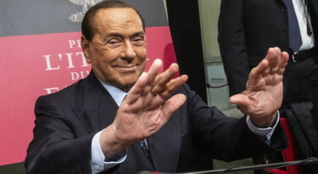 Silvio Berlusconi ricoverato a Monaco, «Problema cardiaco». Il medico Zangrillo: «Non era prudente portarlo in Italia»