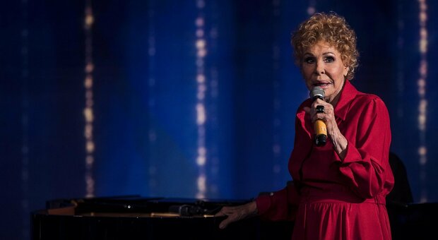Sanremo 2023, Ornella Vanoni superospite della serata finale: l'annuncio di Amadeus al Tg1