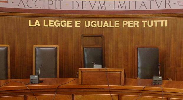 Accoltellò 5 adulti e un bambino a Rimini: il giudice lo assolve perché incapace di intendere e volere