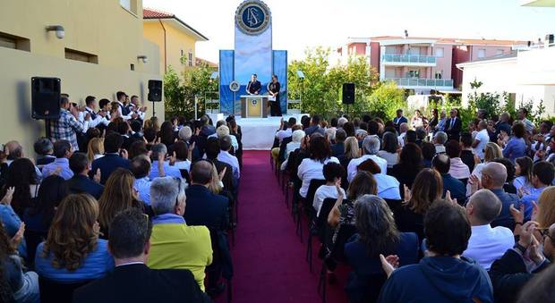 Inaugurata alla Cesanella la sede di Scientology: e fioccano le polemiche