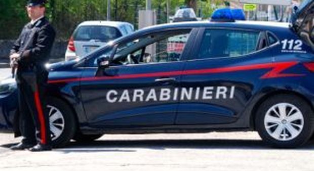 Il carabiniere ha inseguito il rapinatore in scooter