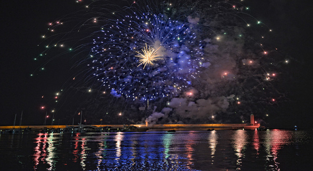 Tornano i fuochi d'artificio alla Festa della Marina
