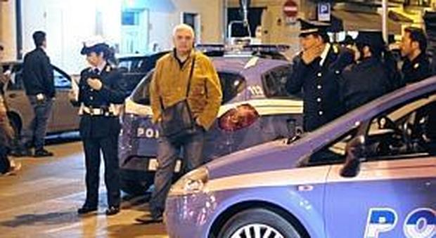 Alcune auto della polizia nel centro di San Benedetto
