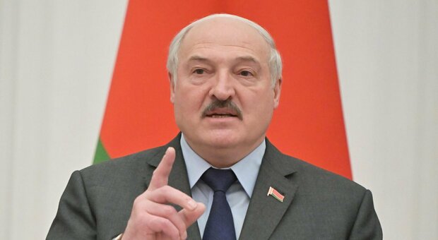 Lukashenko: «Le sanzioni spingono la Russia verso la guerra nucleare». La minaccia del presidente bielorusso