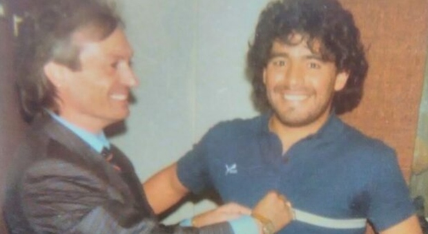 Maradona, morto Franco Aldini: fu il sarto del campione argentino