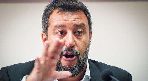 Coronavirus, la mossa di Salvini: annullati i comizi in tutta Italia