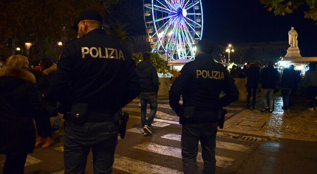 I controlli della polizia in piazza Cavour