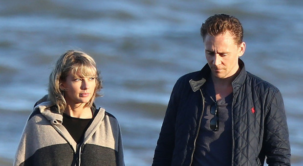 Taylor Swift e Tom Hiddleston, è finita «Lui non voleva più fare lo zerbino»