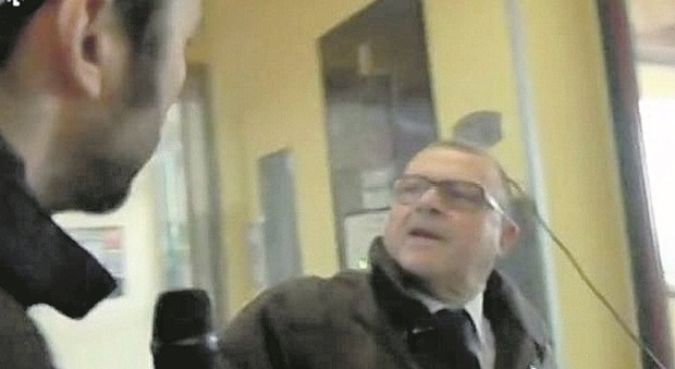 Ancona, sotto assedio per un'intervista: Pieroni porta in tribunale "Le Iene"