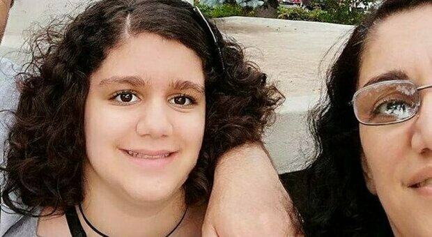 Messina, madre e figlia (14 anni) impiccate. La lettera d'addio: «Porto via con me Alessandra»