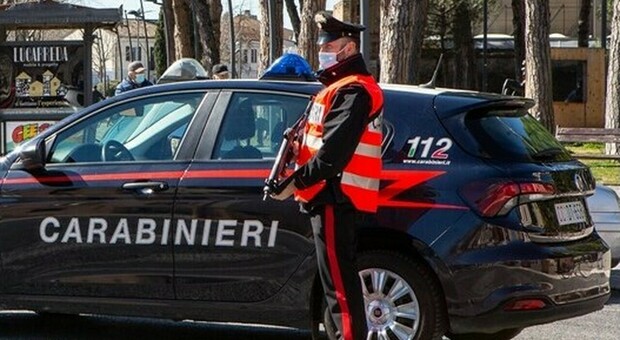 Sull'aggressione al ventenne indagano i carabinieri