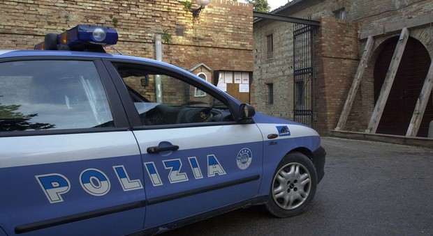 Urbino, uno studente di terza media denunciato per spaccio di marijuana