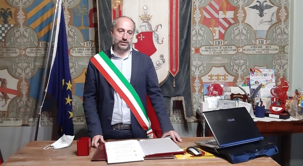 Paolo Calcinaro, sindaco di Fermo: «Un balletto che andava evitato con crisi e Covid»
