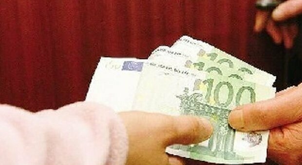 Donna romena raggira parroco 80enne e si fa consegnare 10 mila euro