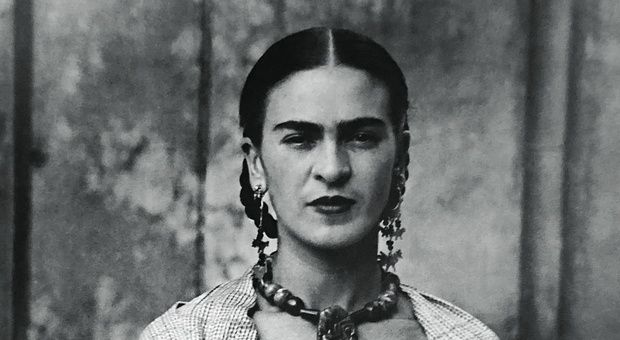 Frida Kahlo, le foto in mostra a Villa Mussolini a Riccione