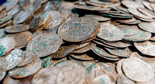 Acquista in un mercatino una moneta del 1776 per 50 centesimi, il suo valore è di quasi 100.000 dollari