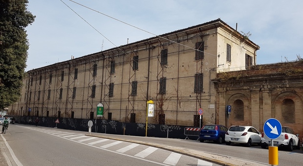 Pesaro, sul recupero del San Benedetto scoppia la bagarre politica. Aguzzi: «Il Comune versi 1,1 milioni all'Ast 1»
