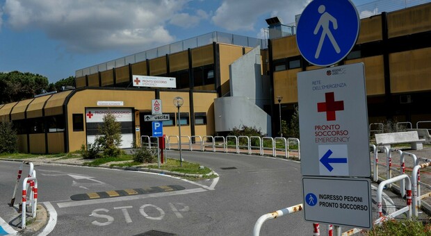 Ostia, infermiere si suicida: dramma in ospedale. Si è iniettato un mix di farmaci