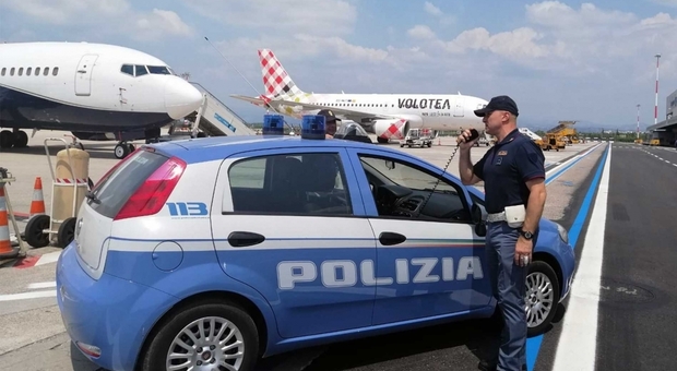Il ricercato è stato riportato in Italia dalla polizia