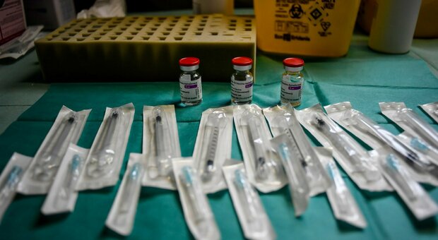 Effetto super green pass, oltre duemila prenotazioni per la prima dose di vaccino anti Covid nelle Marche in 5 giorni