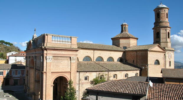 Il magnifico borgo di Montalto in provincia di Ascoli Piceno