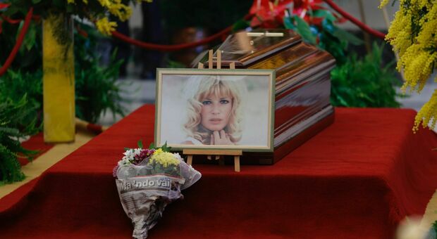 Monica Vitti, camera ardente oggi in Campidoglio, domani il funerale