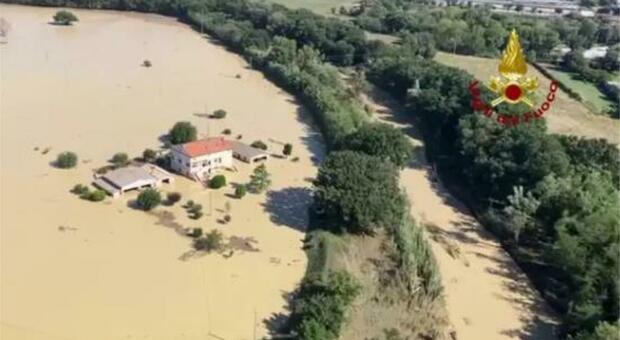 Le ferite dell alluvione: 30 milioni di danni solo per l agricoltura nelle Marche