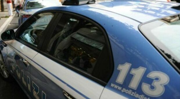 Ancona, consegnano l'hashish che avevano in tasca alla polizia: sanzionati due giovanissimi