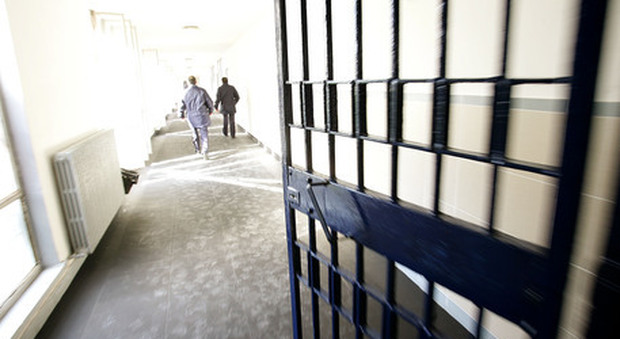 Torino, sei agenti penitenziari arrestati per torture sui detenuti