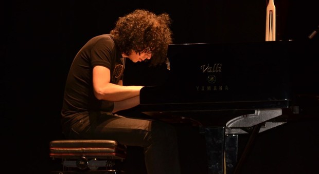 Giovanni Allevi al pianoforte