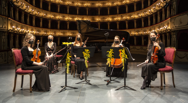 L'Orchestra Olimpia di Pesaro in formazione ridotta per la pandemia