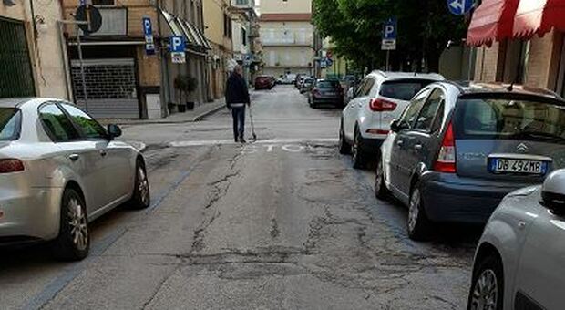 Asfalti, 10 strade nel piano straordinario di manutenzione da 500mila euro finanziato con gli incassi dell'autovelox