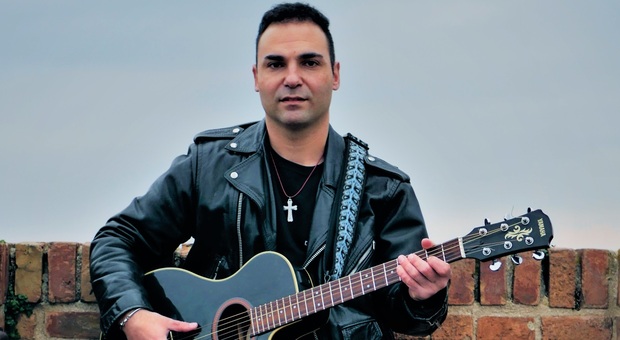 Cristiano Coppa è originario di Rosora dove è nato 39 anni fa. Insegna religione all istituto Cuppari Salvati di Jesi e compone canzoni heavy metal