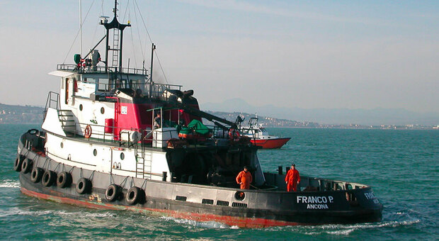 Il rimorchiatore Franco P affondato al largo di Bari