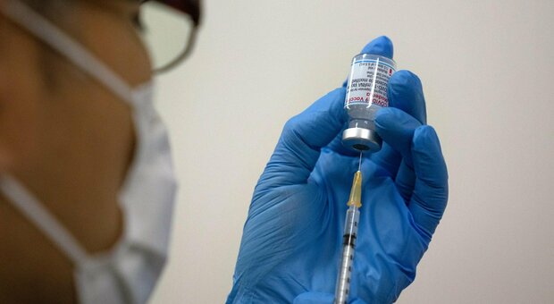 Vaccini, nelle Marche consegnate quasi 20mila dosi Johnson e Johnson in attesa del maxi carico Pfizer