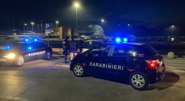 Pesaro, troppo ubriachi, non ricordano nulla della rissa: patteggiano e chiedono scusa ai carabinieri