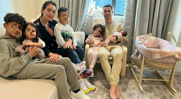 Cristiano Ronaldo, Georgina Rodriguez e i loro figli