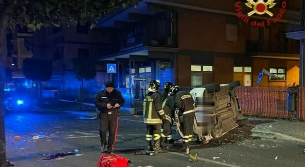 Roma, tragedia nella notte: auto si ribalta sulla Nomentana, morti cinque ragazzi