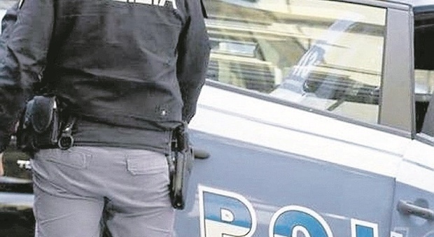 Pesaro, rissa tra bande di ragazzini sfocia in una rapina col coltello: cinque denunciati, quattro sono minori