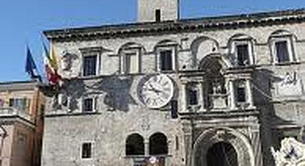 L'orologio antico di Palazzo dei Capitani