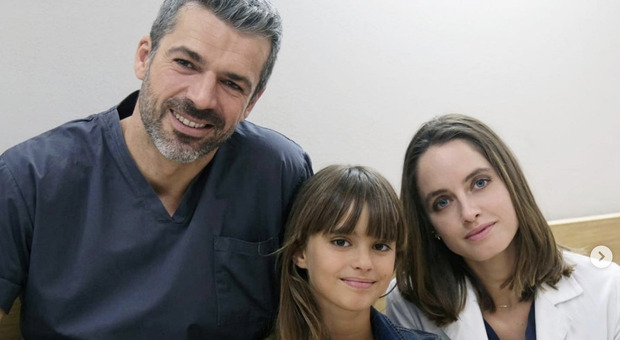 Nella terza puntata di Doc 2- Nelle tue mani ci sarà la piccola Virginia: 10 anni, è la figlia di Andrea Bocelli e Veronica Berti