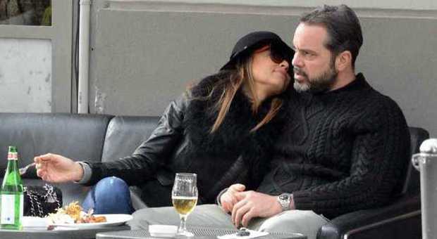 Cecilia Capriotti, pranzo e baci con il fidanzato a Milano